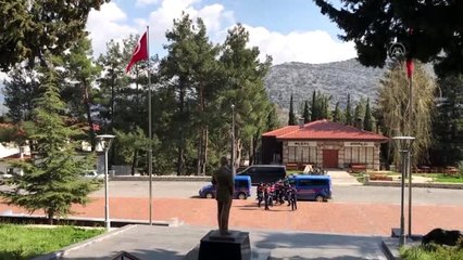Polis uygulamasından kaçan şüpheliler jandarmaya yakalandı
