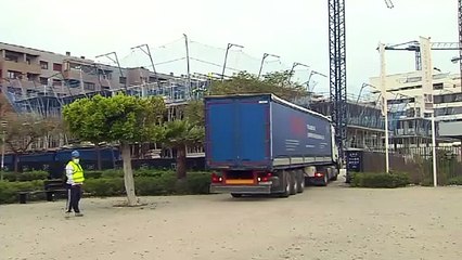 Zahl der Covid-19-Toten in 24 Stunden fällt - Millionen Spanier arbeiten wieder