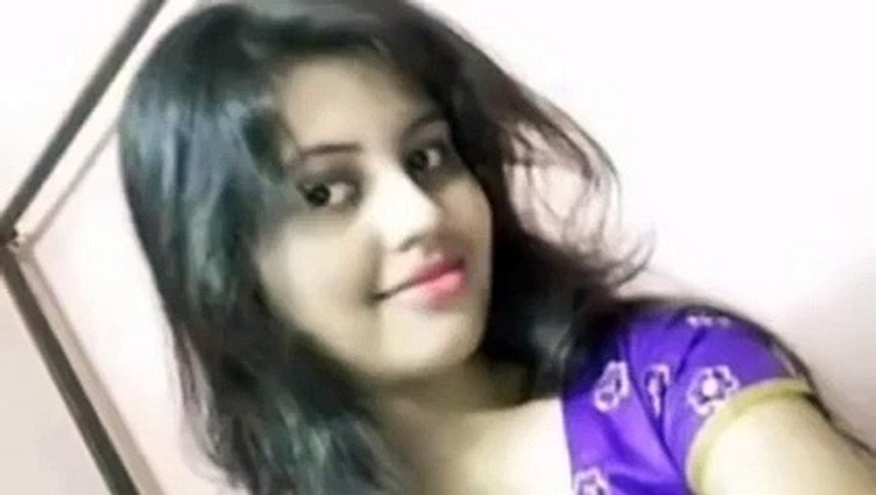 মেয়েটি ভুদার জালা সইতে না পেরে কি করলো দেখুন, মজা পাবেন, First time fucking