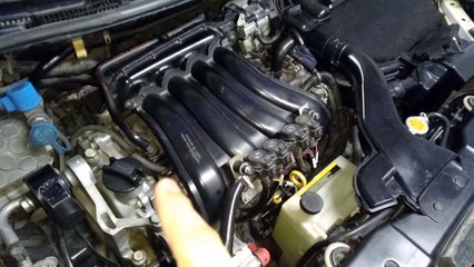 No bajan las RPM del Tiida al poner palanca en neutral, pero al detenerse si bajan, No prende el testigo del Check Engine | Solución