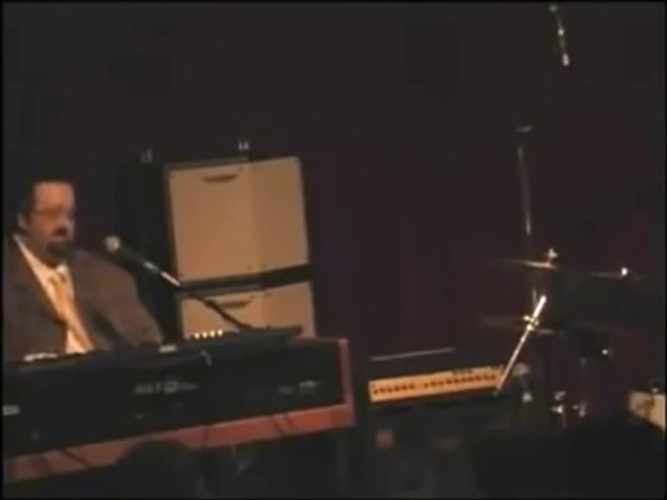 JOEY DeFRANCESCO & GEORGE BENSON – I'll Drink To That (HD)