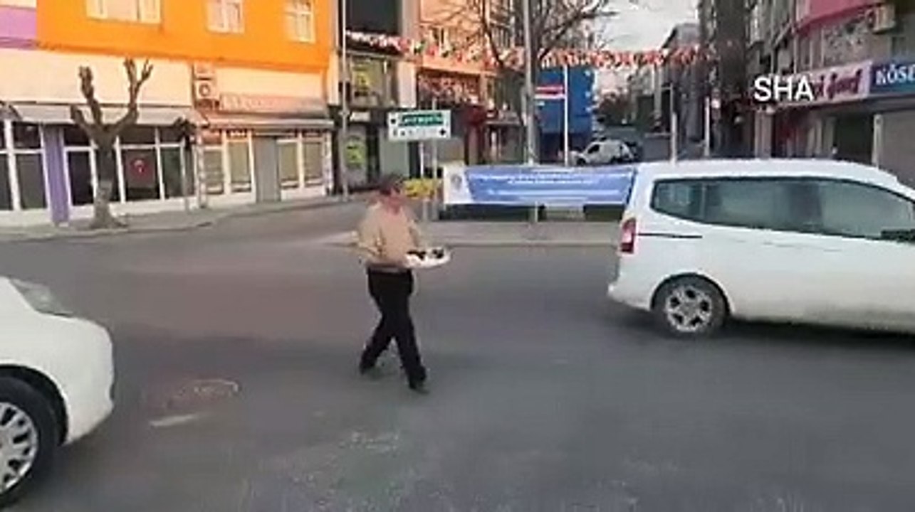 Yediği ekmeği,içtiği suyu paylaşacak kadar devletini, milletini sever Silivrimizin güzel insanları