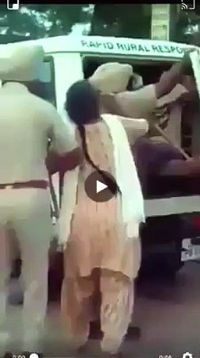 punjab police vs old lady
