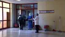 Korona virüsü yenen 10 hasta alkışlar eşliğinde taburcu edildi