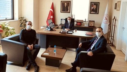 Haluk Levent, devlet hastanelerine yoğun bakım ventilatör cihazı bağışladı