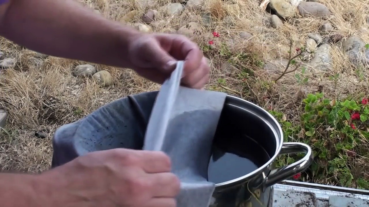 how to make soap from wood ashes (lye water and tallow-lard)