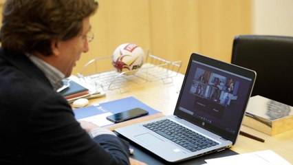 Télécharger la video: Almeida se reúne con los alcaldes de las ciudades más grandes de España