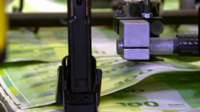 FMI estima que el PIB de España se contraerá un 8% en 2020