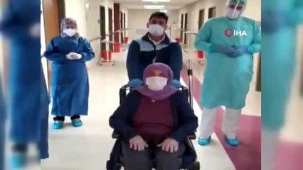 Elazığ'da Korona virüsü yenen hasta alkışlarla taburcu edildi