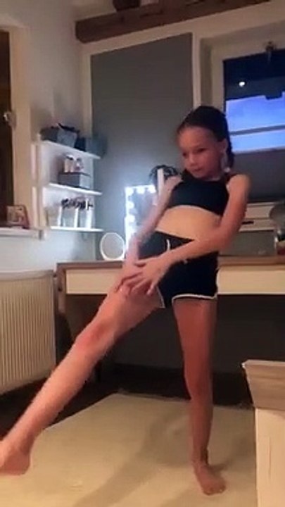 WhatsApp Video 2020-04-14 at 12.01.51 (1)