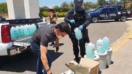 ¡Buena acción! ‘Influencer’ Jiapzi Yáñez dona gel antiviral a la Policía de Sinaloa