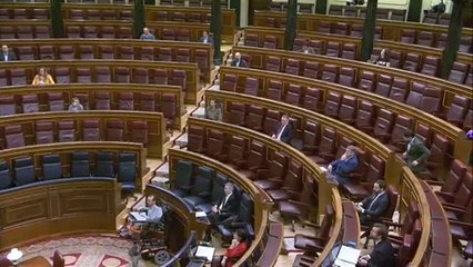 La sesión de control comienza con un minuto de silencio por Landelino Lavilla