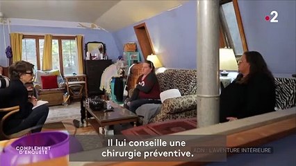 Suivant l'exemple d'Angelina Jolie, cette Américaine s'est fait retirer seins et utérus après un test génétique... aux résultats erronés