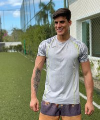 Voici Tiago Ramos, le beau-père de Neymar... bien plus jeune que lui