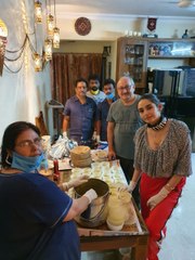 ವಿಕ್ಟೋರಿಯಾ ಆಸ್ಪತ್ರೆ ಸಿಬ್ಬಂದಿಗೆ ಊಟದ ವ್ಯವಸ್ಥೆಯನ್ನು ನಟಿ ರಾಗಿಣಿ ಹೇಗೆ ಮಾಡಿದ್ದಾರೆ ನೋಡಿ | Ragini