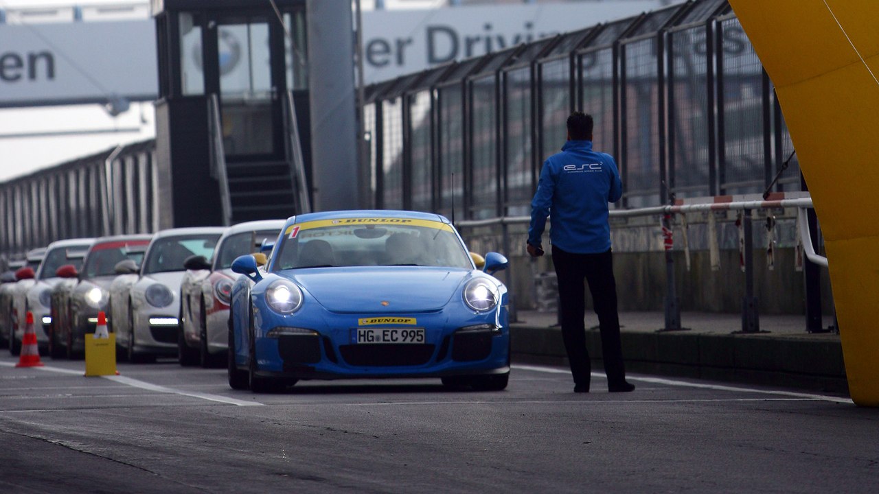 Nürburgring - Rekordzeiten mit Strassenzulassung