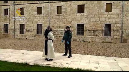 La Guardia Civil visita conventos y monasterios