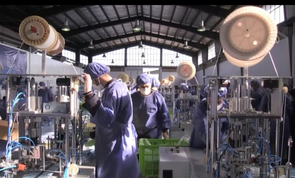 Gokil! Resmikan Pabrik Masker, Iran Produksi 4 Juta Masker Per Hari