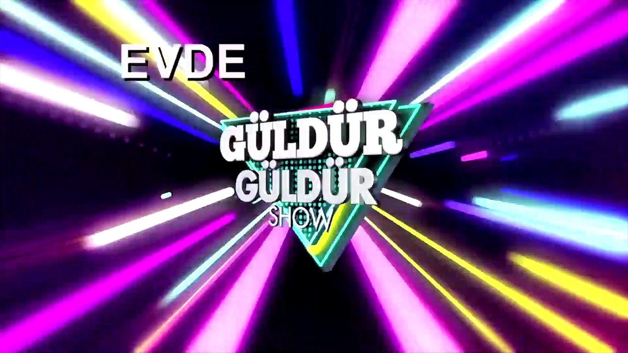 "Güldür Güldür" ekibinden koronavirüs günlerine özel şov: "Evde Güldür Güldür"