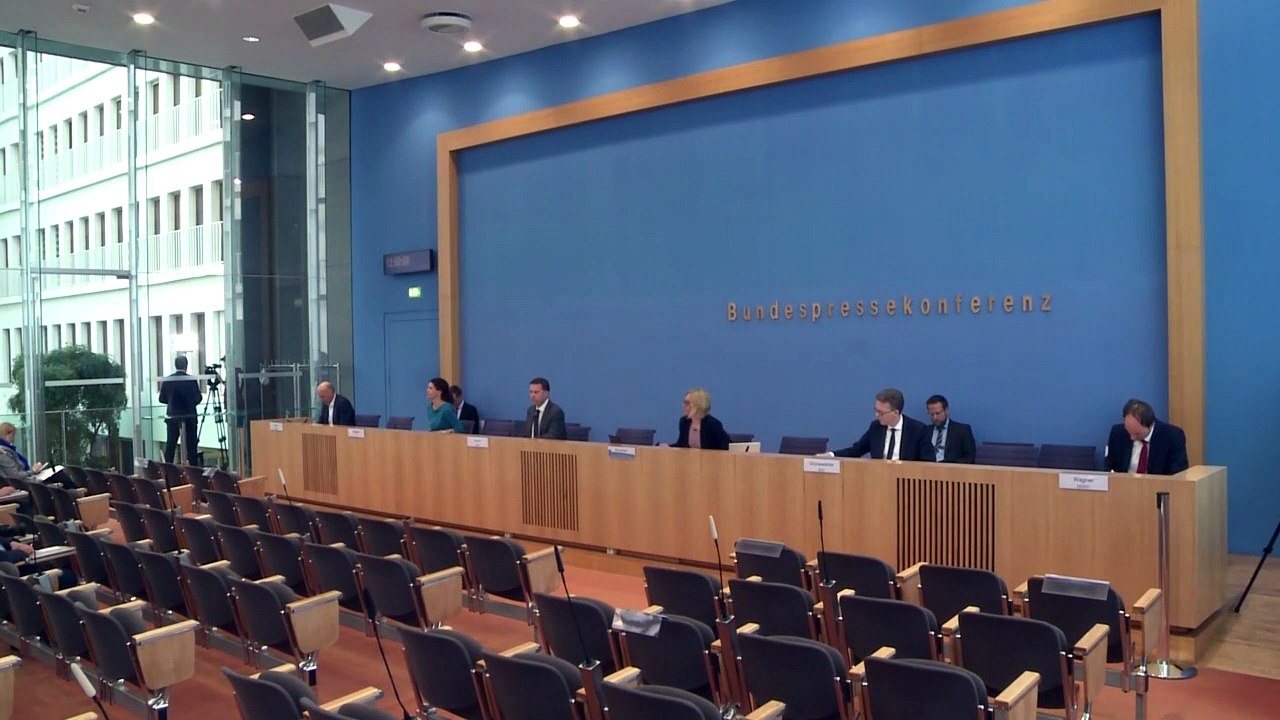 Corona: Bundesregierung bittet Bürger um Geduld und Disziplin