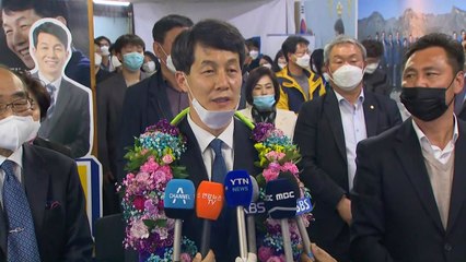 '당선 유력' 구로을 윤건영 "코로나·경제 위기 극복이 최우선" / YTN