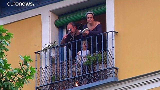 España registra menos muertes diarias por coronavirus pero más nuevos contagios