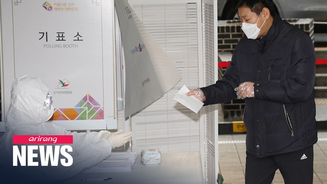 COVID-19 changes election scenery in S. Korea's polling stations