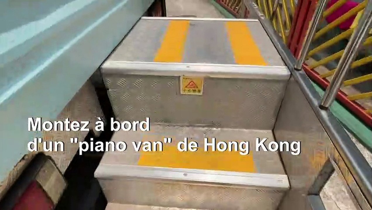 A Hong Kong, des cours de musique mobiles pour combattre le coronavirus