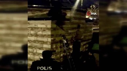 Türbenin kurşun kaplamalarını çalan hırsız suç üstü böyle yakalandın