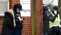Almanya'da koronavirüs tedbirleri gevşetiliyor: 4 Mayıs'tan sonra okullar, kütüphaneler ve müzeler kademeli olarak açılacak