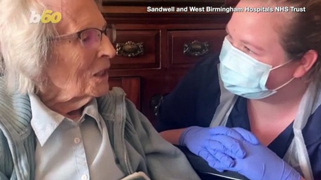 Hospital Workers Cheer on 106-Year-Old Who Survived COVID-19 as She Leaves the Hospital