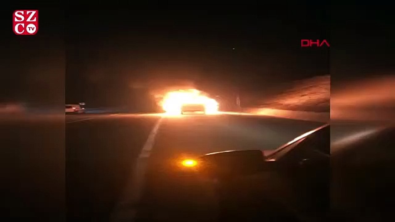 Yer: İstanbul... Otomobil alev topuna döndü