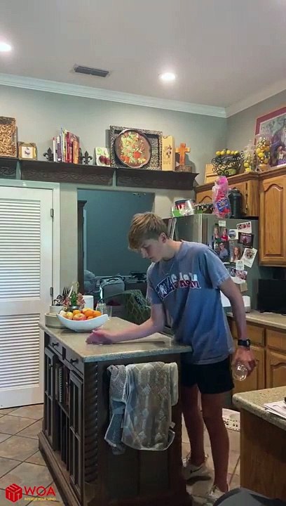 Try_Not_To_Laugh_★_When_You_Like_Breaking_Glassware_★_BEST_VINE(1080p)