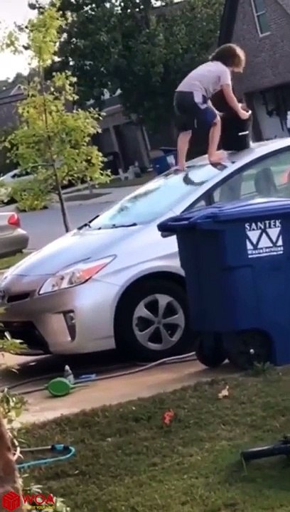 TRY_NOT_TO_LAUGH_-_Funny_Fails_Videos_2019_--_People_Don't_Know_What_They're_Doing(1080p)