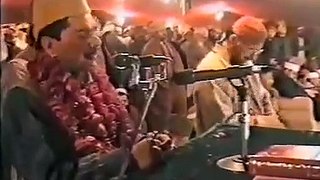 Mai To Khud Un K Dar Ka Gada Hon, Rare Naat Sharif by Khursheed Ahmad Sb infront of Dr Tahir ul Qadri