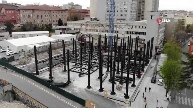 İstanbul Tıp Fakültesi'nde yeni binaların yapımı devam ediyor