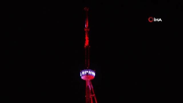 - Gürcistan'dan Covid-16 nedeniyle Türkiye'ye destek- Tiflis Kulesi Türk bayrağının rengine büründü