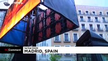 شاهد: سينما متجولة في مدريد للترويح عن السكان خلال الحجر الصحي