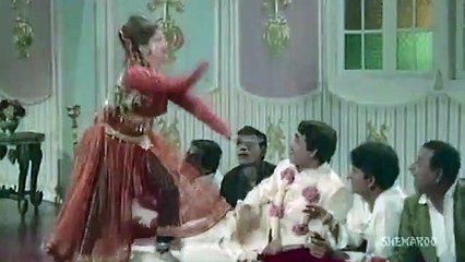 Main Qayamat Hoon Mujra | Rajshree & Asha Bhosle | Suhaag Raat Song