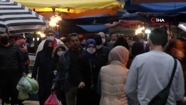 Semt pazarlarında sosyal mesafe tehlikesi