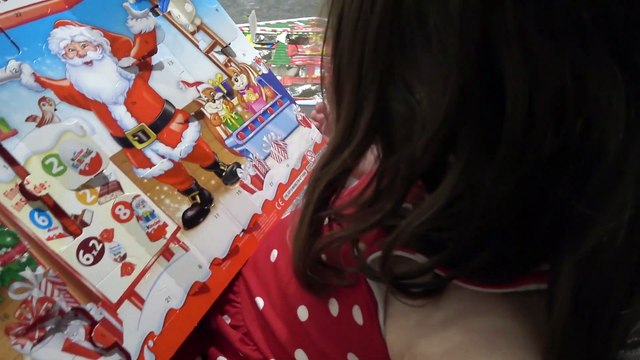 Sophia, Isabella e Alice Brincando com Barbie , Lol Surpresa, Natalino e Castelo da Princesa Rapunzel