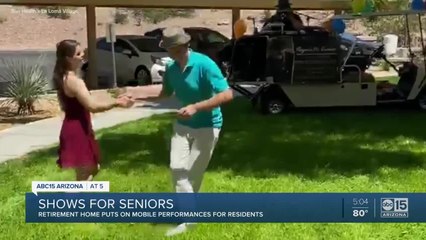 Retirement home organizes performances for seniors