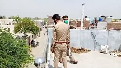आगरा: संदिग्ध हालत ‌में फांसी के फंदे पर लटका मिला किशोरी का शव