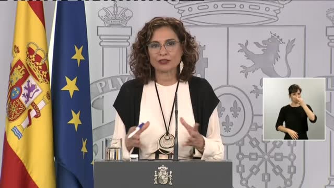 Montero confirma que el ingreso mínimo vital se presentará en mayo