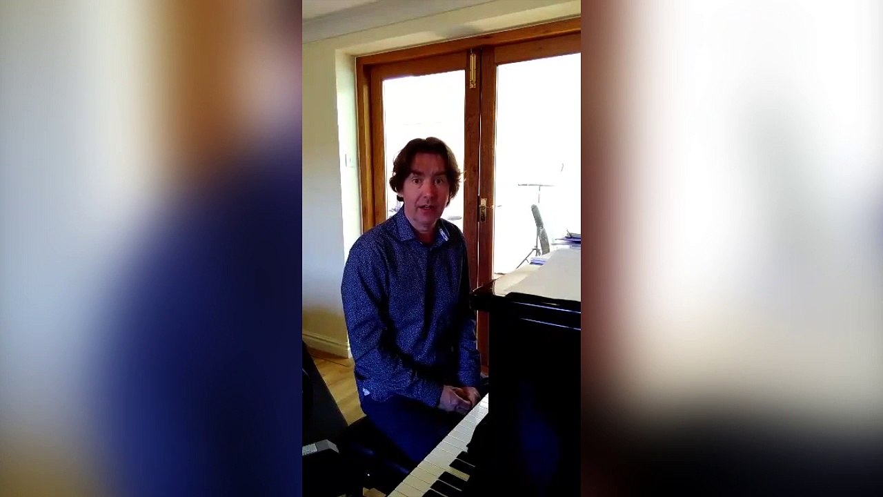 Chris Bridges doorstep choir