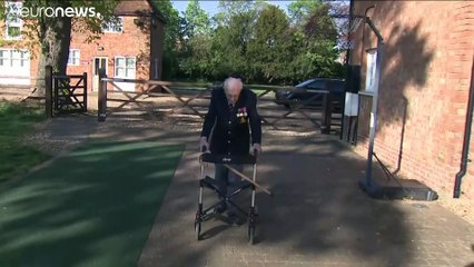 Un capitán retirado de 99 años recauda 12 millones