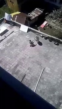 Göç İdaresi Müdürlüğü çatısında toplu namaz kılındı