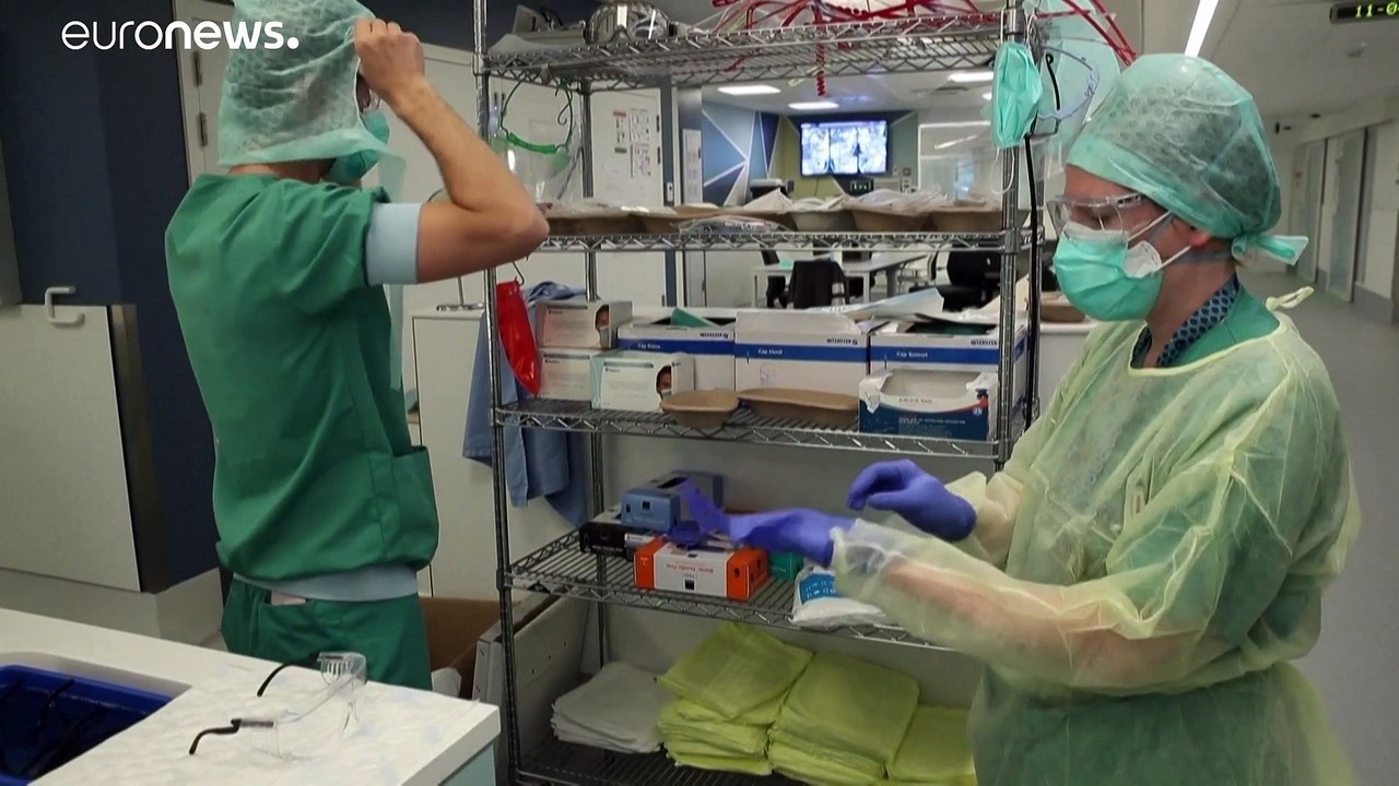 Témoignage - Nathalie, jeune infirmière belge, plongée dans le "grand bain"