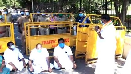 இங்க ஏன் உட்காந்திருக்கிங்க.. ஏரியாவுக்கு போலாம் வாங்க.. கும்பிட்டு அழைத்து சென்ற நாராயணசாமி!