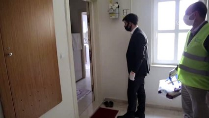 Sivas'ta 65 yaşındaki kadına sürpriz doğum günü kutlaması